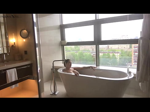 ❤️ Riesiges Babe wichst leidenschaftlich ihre Muschi im Badezimmer Porn video bei uns de.pornohammer.ru ❌️❤